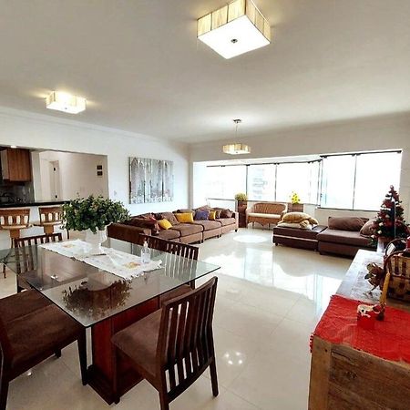 Apto Amplo 1Suite Mais 2Quartos - Quadra Mar 50M Da Praia - Somente Familiares Balneário Camboriú Extérieur photo