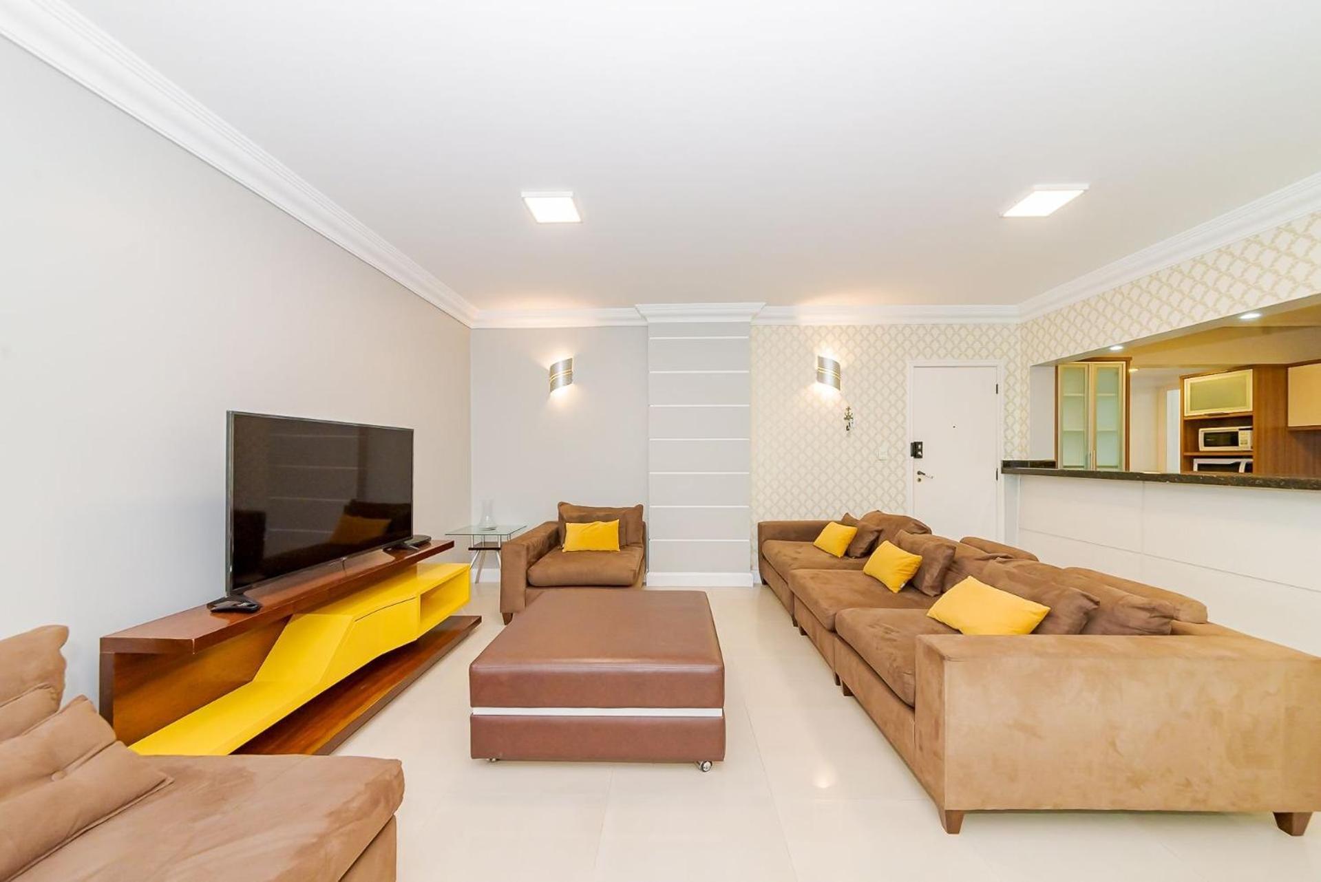 Apto Amplo 1Suite Mais 2Quartos - Quadra Mar 50M Da Praia - Somente Familiares Balneário Camboriú Extérieur photo