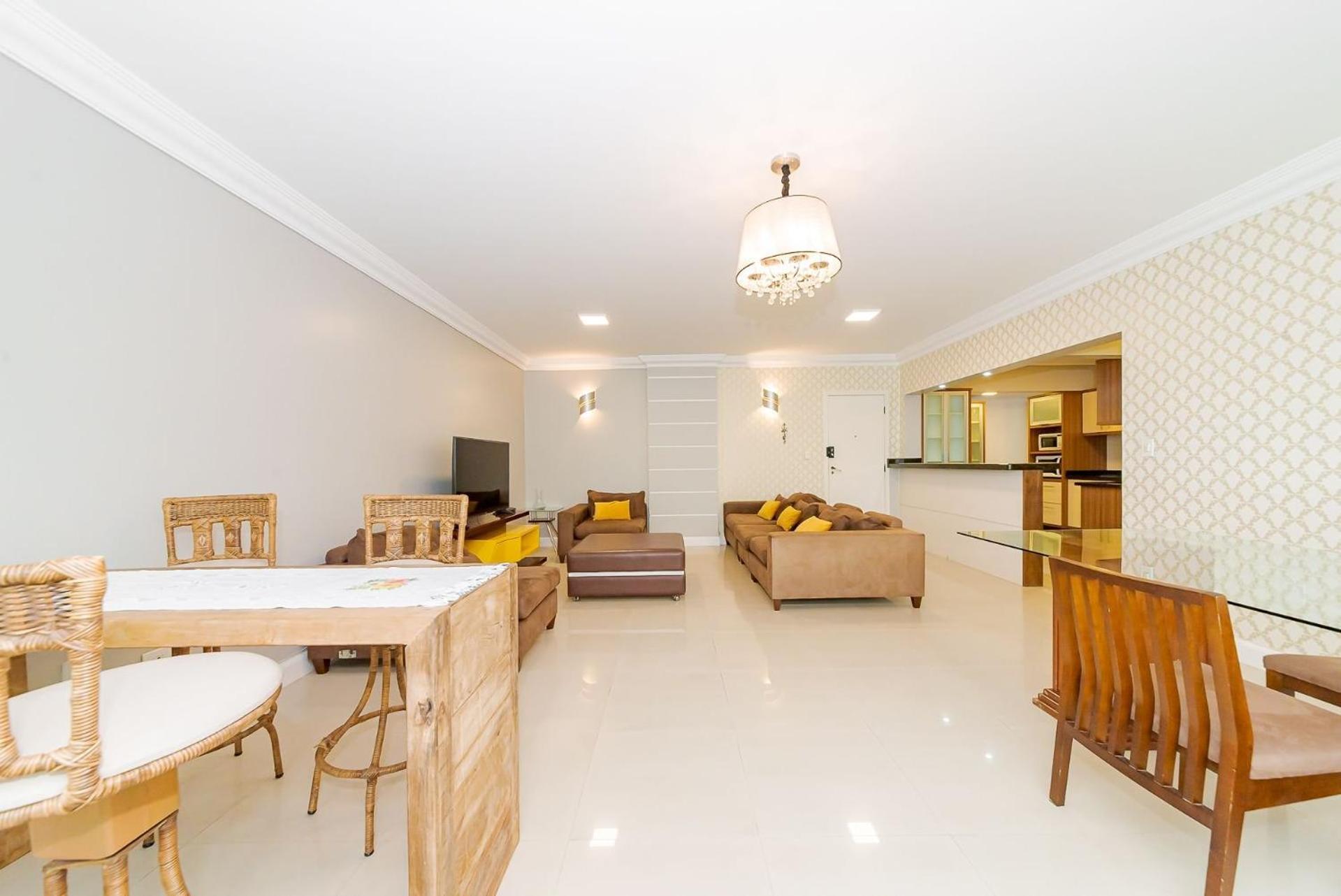 Apto Amplo 1Suite Mais 2Quartos - Quadra Mar 50M Da Praia - Somente Familiares Balneário Camboriú Extérieur photo