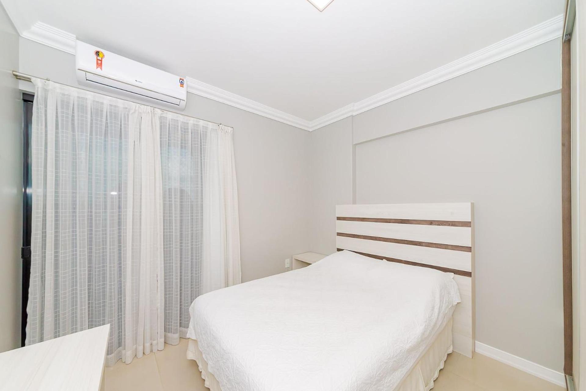 Apto Amplo 1Suite Mais 2Quartos - Quadra Mar 50M Da Praia - Somente Familiares Balneário Camboriú Extérieur photo