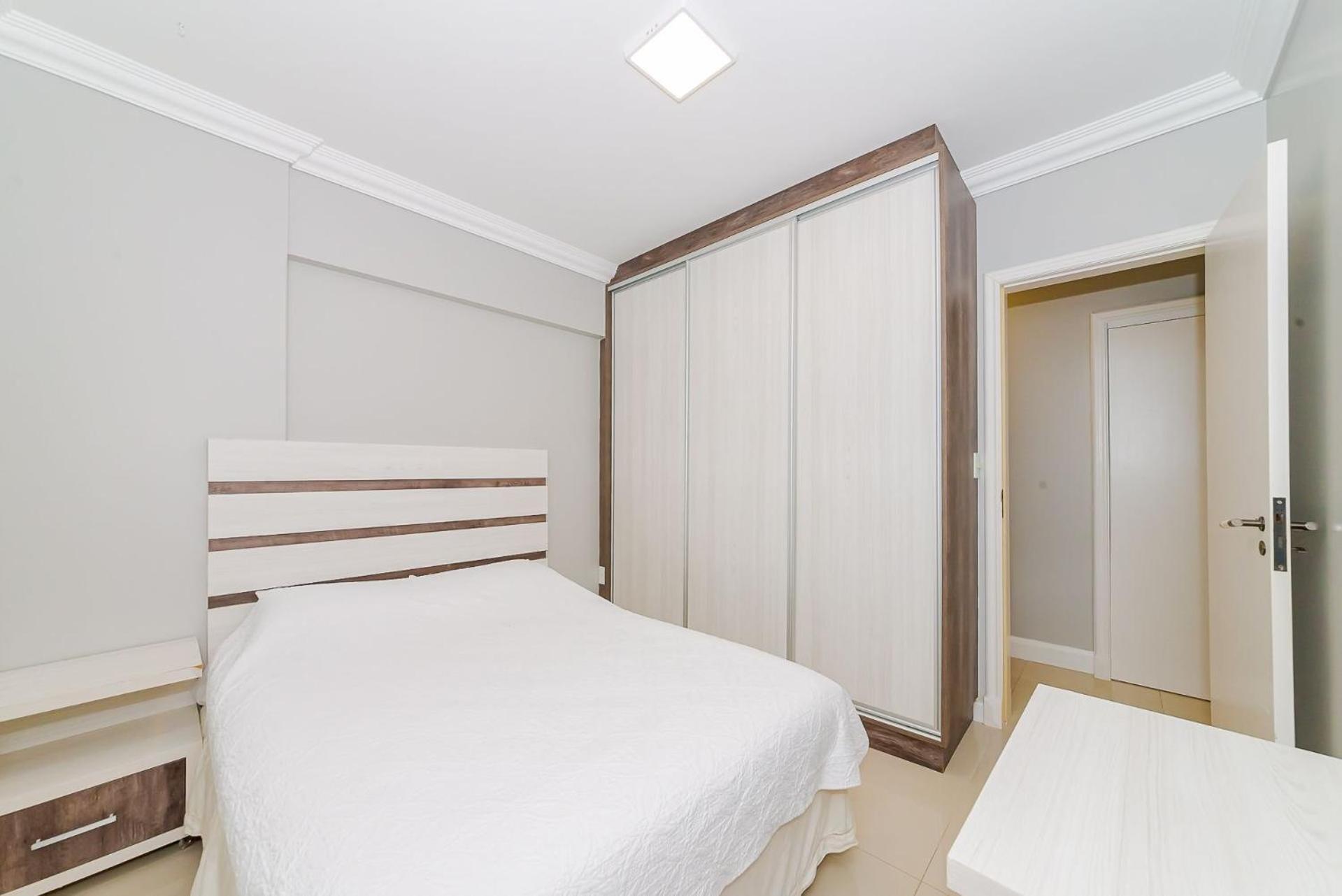 Apto Amplo 1Suite Mais 2Quartos - Quadra Mar 50M Da Praia - Somente Familiares Balneário Camboriú Extérieur photo