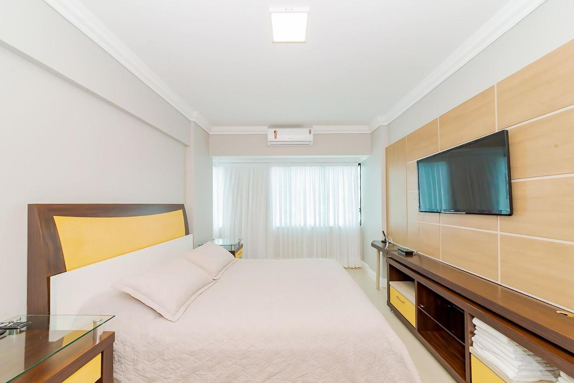 Apto Amplo 1Suite Mais 2Quartos - Quadra Mar 50M Da Praia - Somente Familiares Balneário Camboriú Extérieur photo