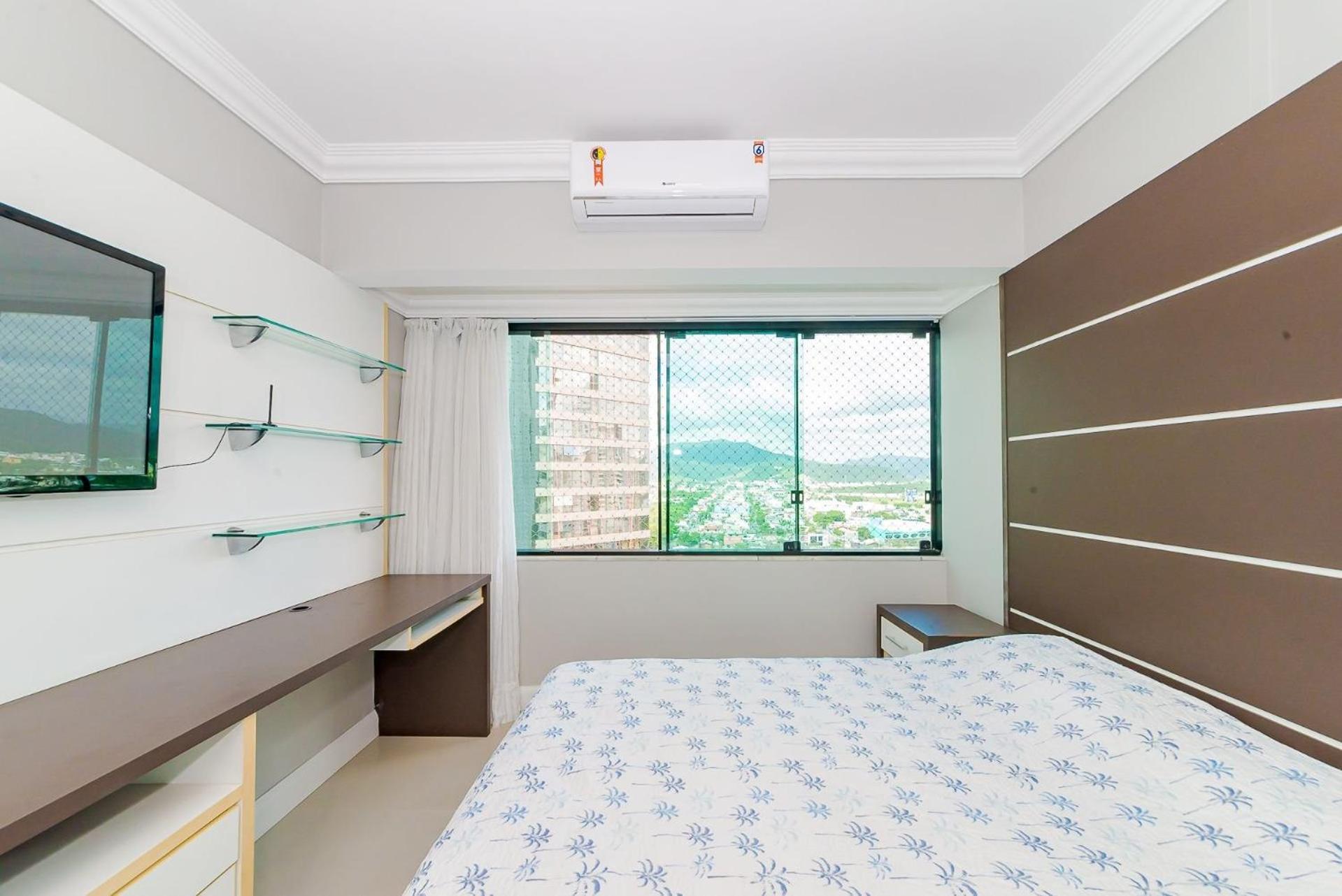 Apto Amplo 1Suite Mais 2Quartos - Quadra Mar 50M Da Praia - Somente Familiares Balneário Camboriú Extérieur photo